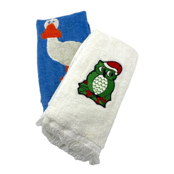 Vintage Bath 2 Vtg Martex Cannon Fingertip Towels With Fringe